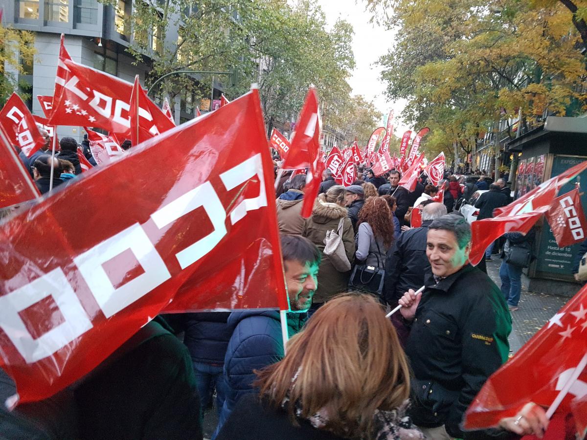 Miles de empleados y empleadas pblicas se manifiestan en Madrid