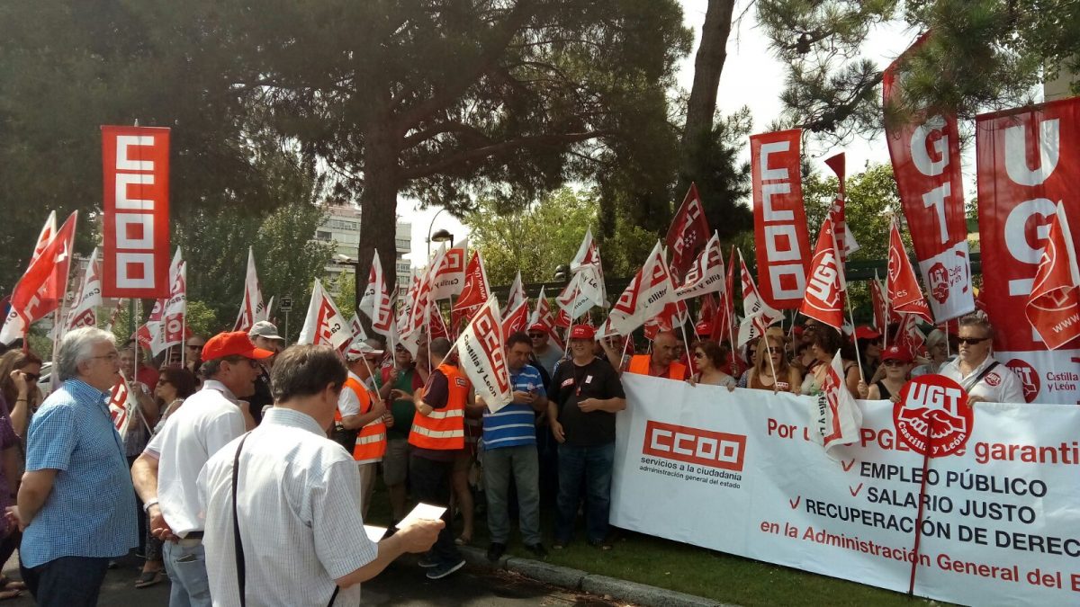 Concentracin por el empleo pblico, salario justo y la recuperacin de derechos (Valladolid)