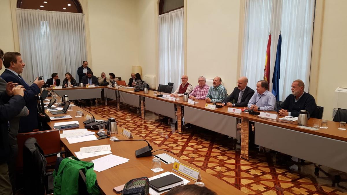 Firma del I Acuerdo de movilidad personal funcionario en la Mesa General de Negociacin de la Administracin General del Estado de 15 de octubre de 2018
