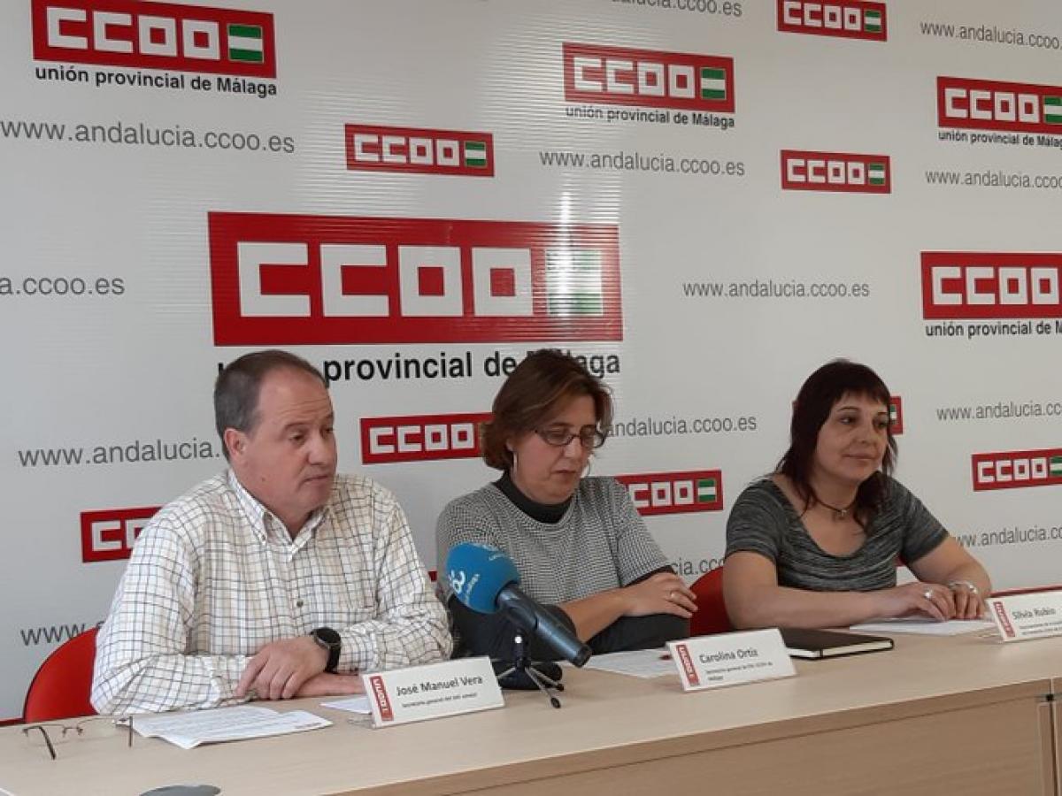 4 de abril 19. Carolina Ortiz secretaria FSC CCOO Mlaga informan en rueda de prensa junto a Silvia Rubio y Jose M. Vera de CCOO en la AGE